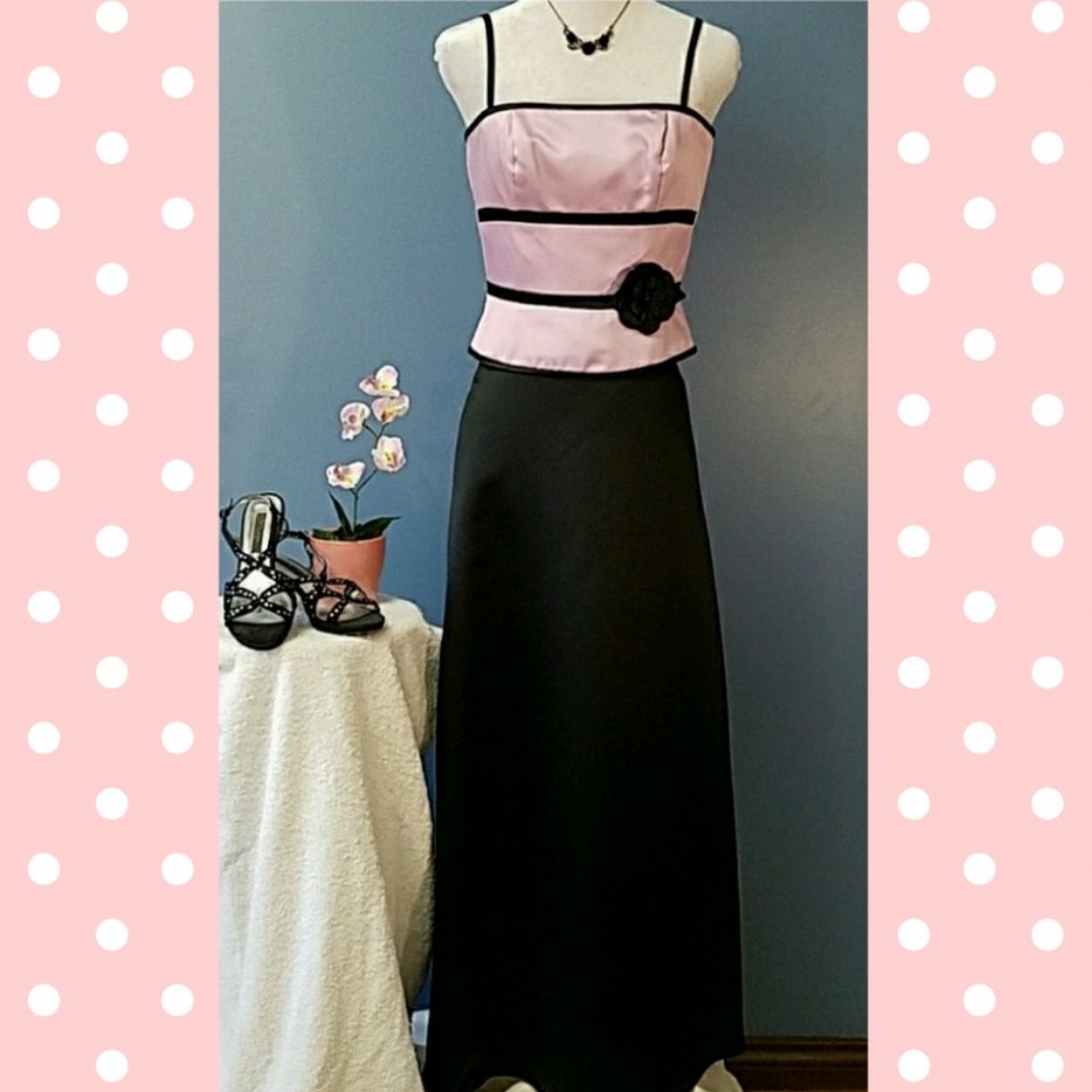 JESSICA MCCLINTOCK Pink & black 2 piece gown